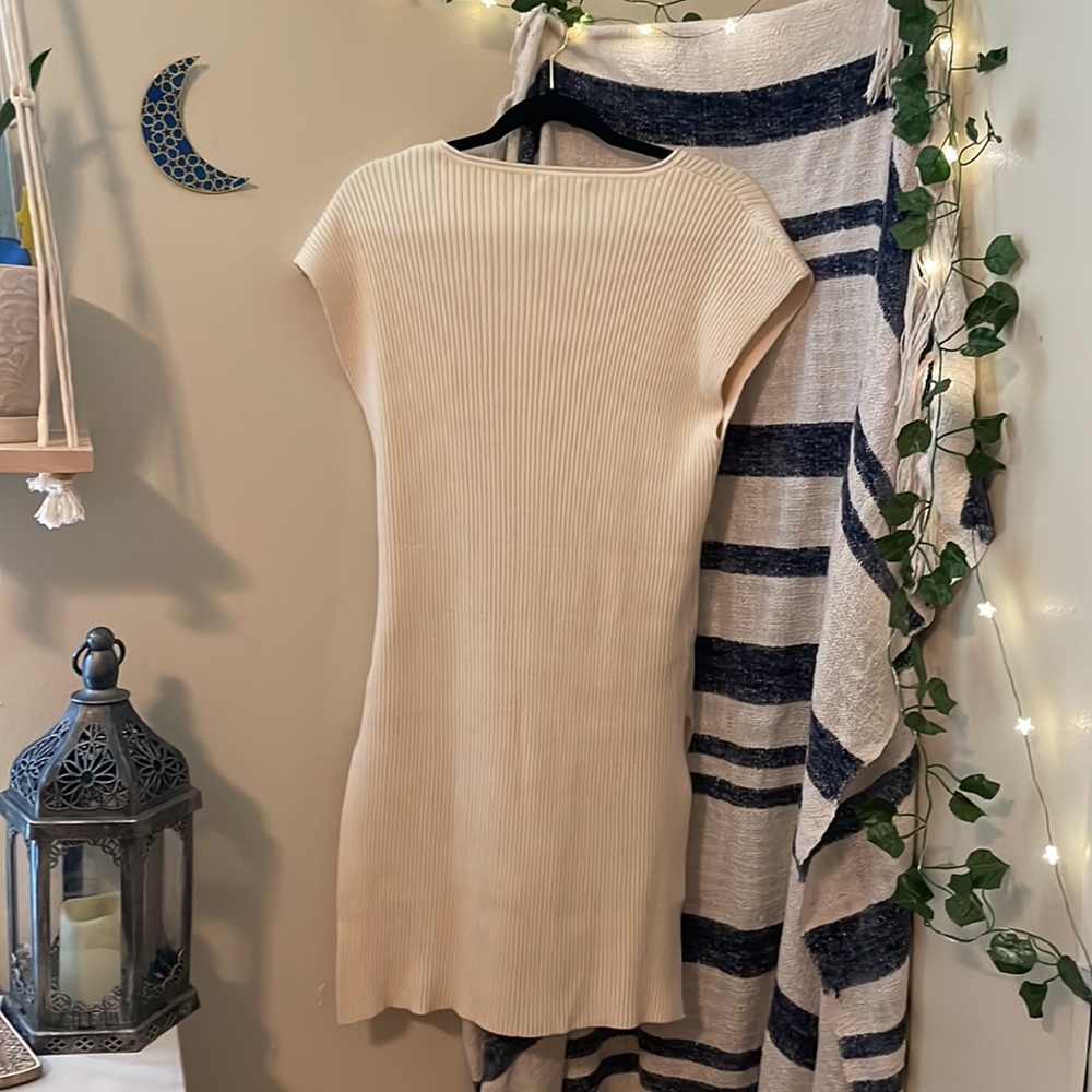 Veiled Collection Ribbed knit sweater with split hem - Picture 2 of 3